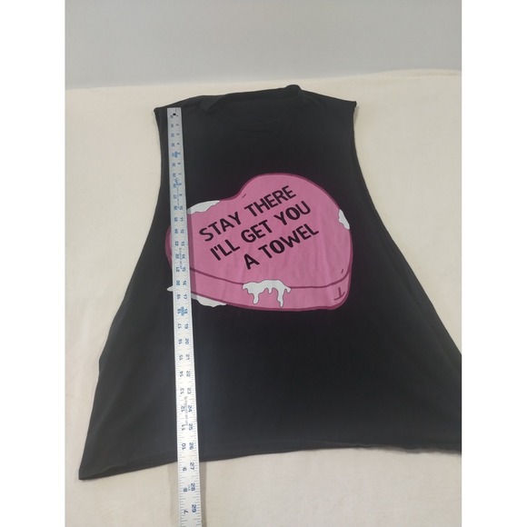 'Stay there I'll get you a towel' open arm sleeve tank top black pink heart - Picture 4 of 5